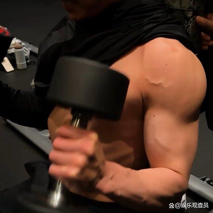 健身视频在, 但田柾国的 健身视频在, 但田柾国的