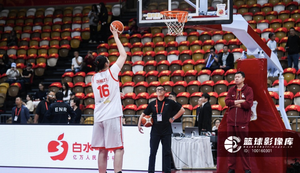 这对教练组 这对教练组