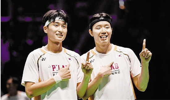 巴黎世锦赛, 名第一, 郭新娃